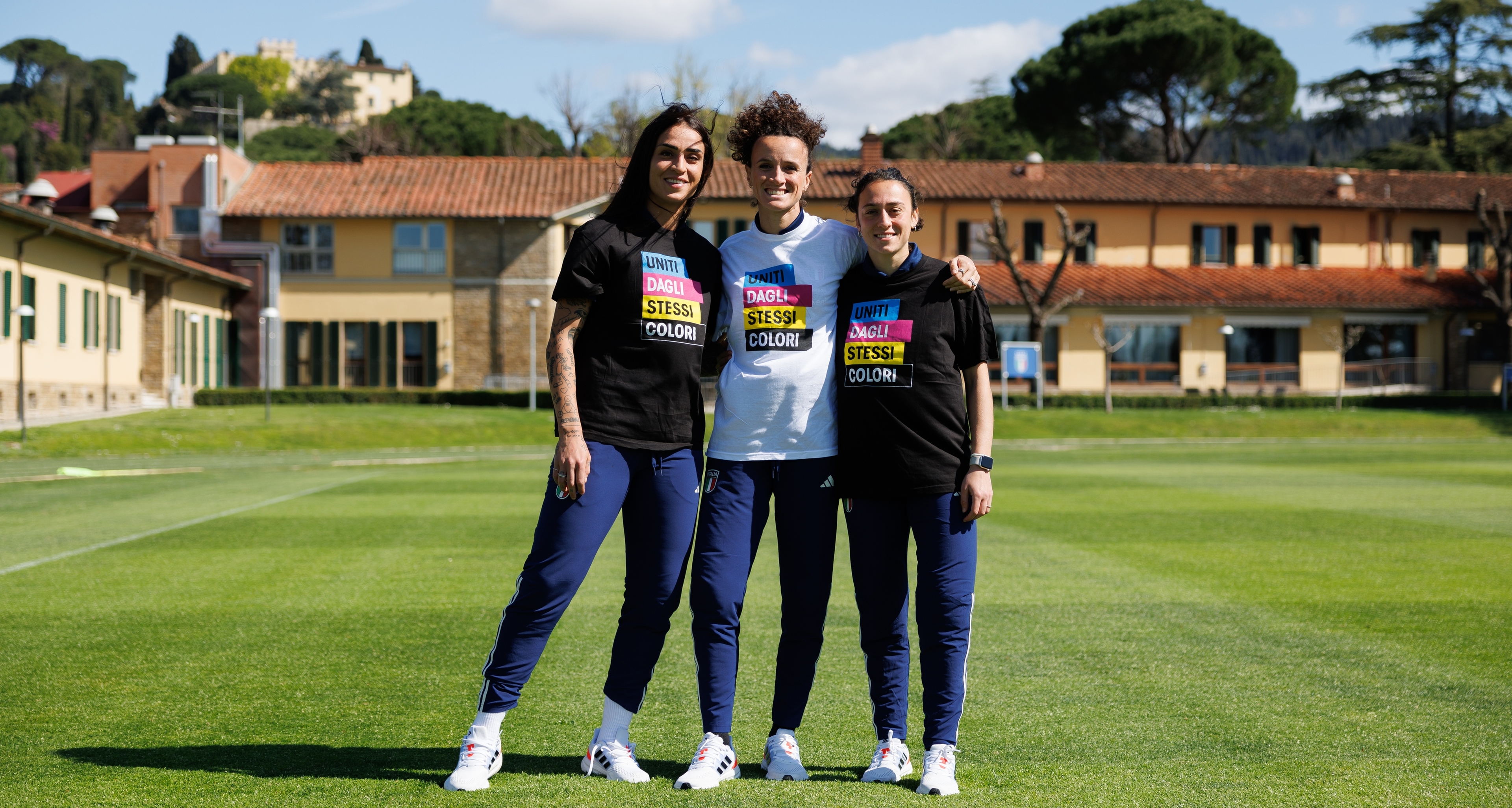 Anche le Azzurre sostengono la campagna #UnitiDagliStessiColori