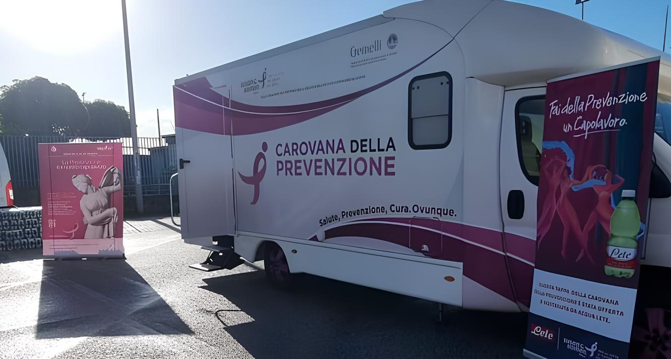 Le Azzurre scendono in campo per la prevenzione con Komen Italia